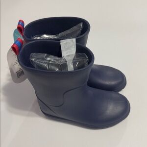 Kid Totes Navy Boots with Red size 11-12